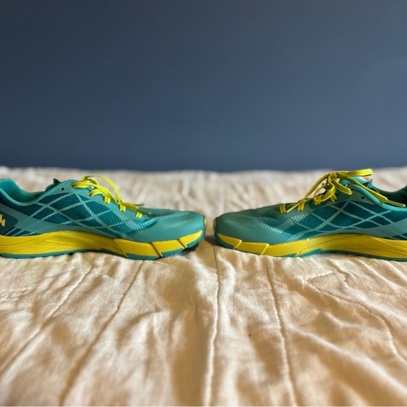 Merrell Bare Access Tennis Shoes. Size 8 Teal/Yellow. - Picture 9 of 11